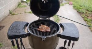 Can You Use A Gas Grill In The Rain?
